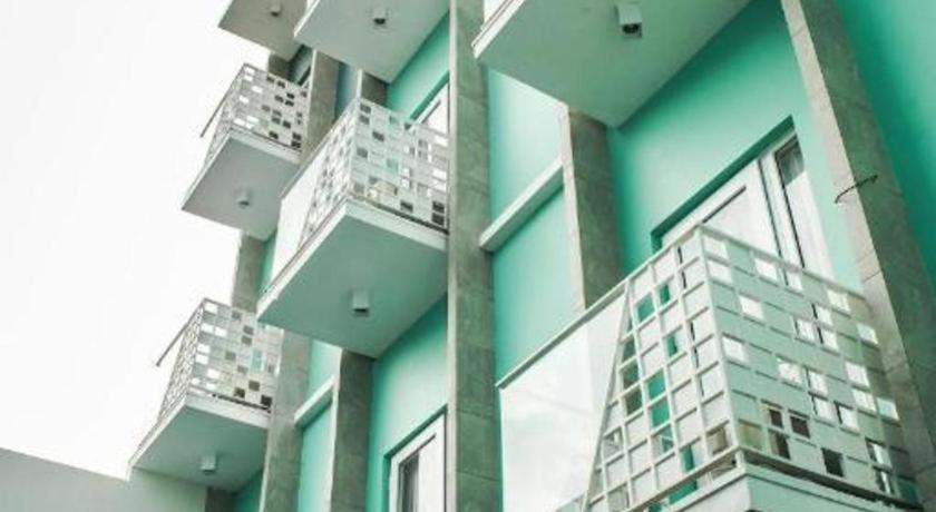 Aruuman Hotel Simpanglima Semarang Exterior photo