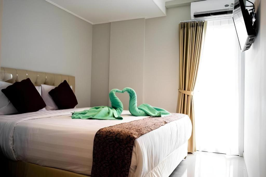 Aruuman Hotel Simpanglima Semarang Exterior photo